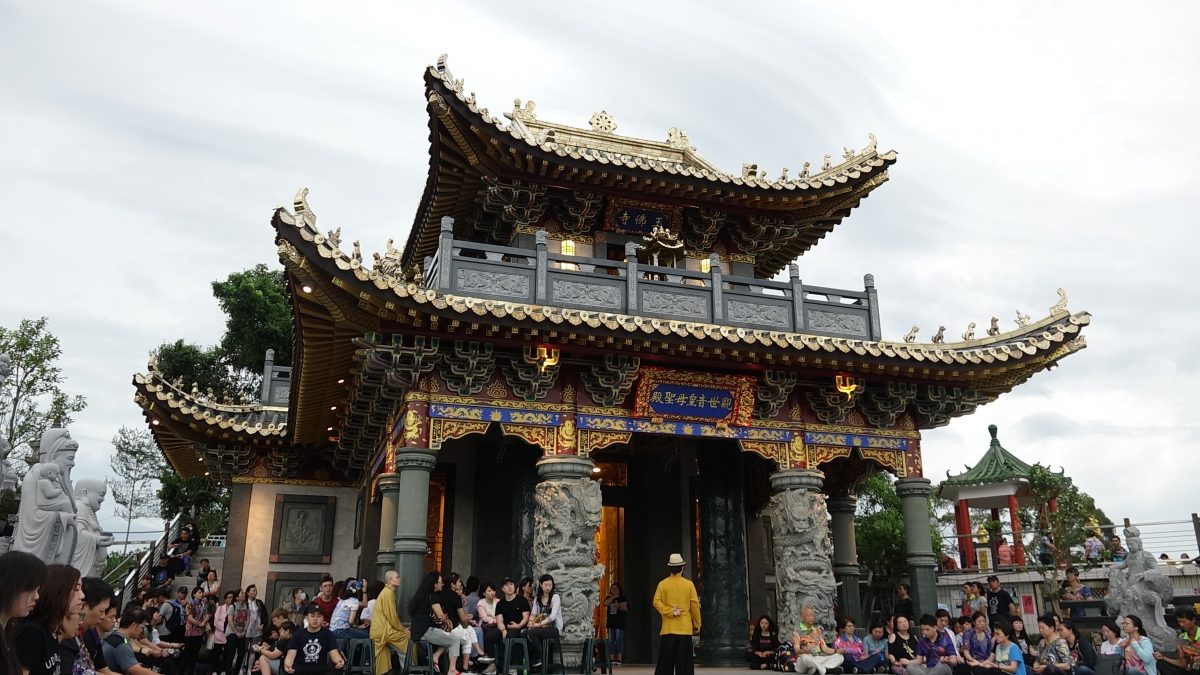 台中 觀音山 玉佛寺